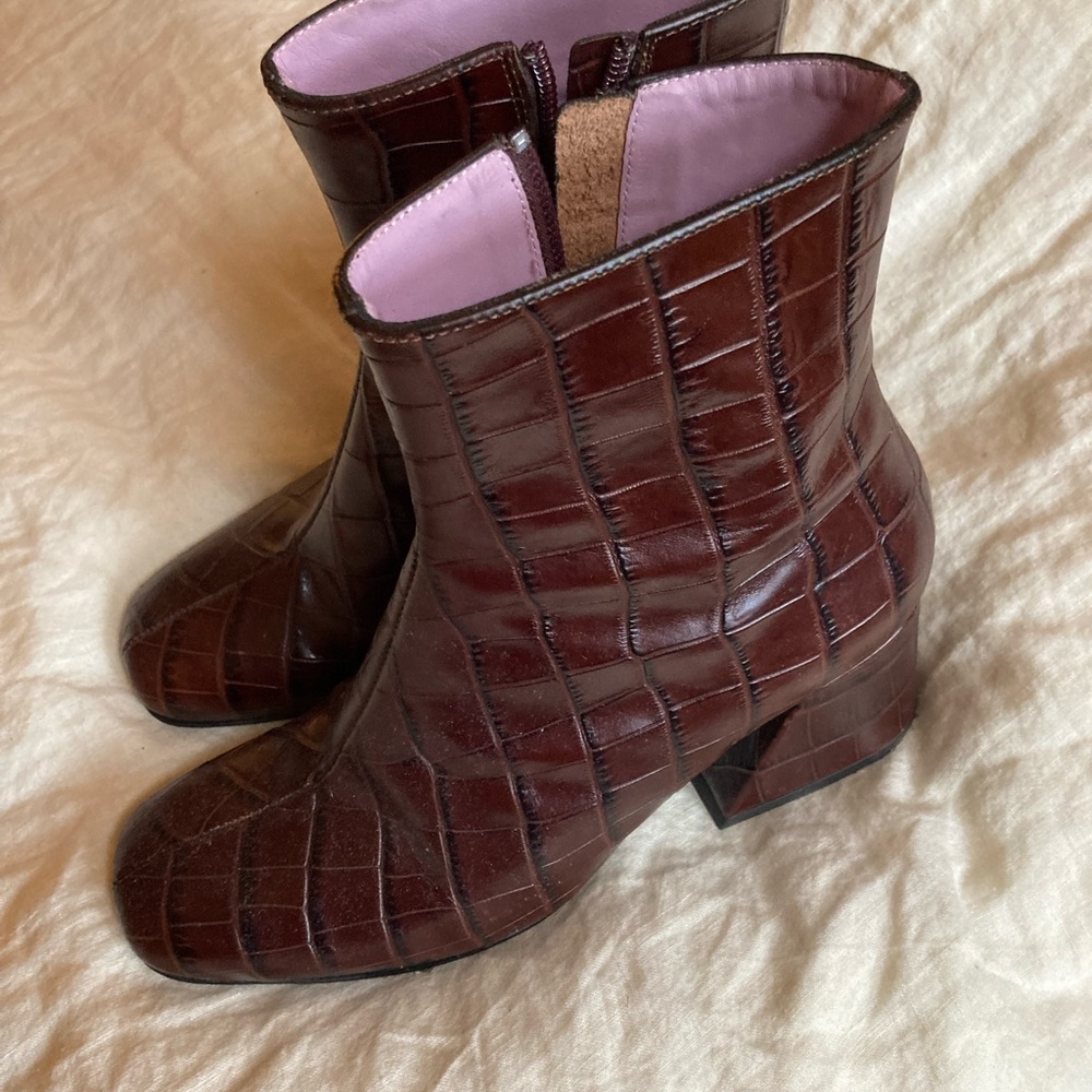 Unreal Fields Doric Boot 37 Brown Crocodile - image 2